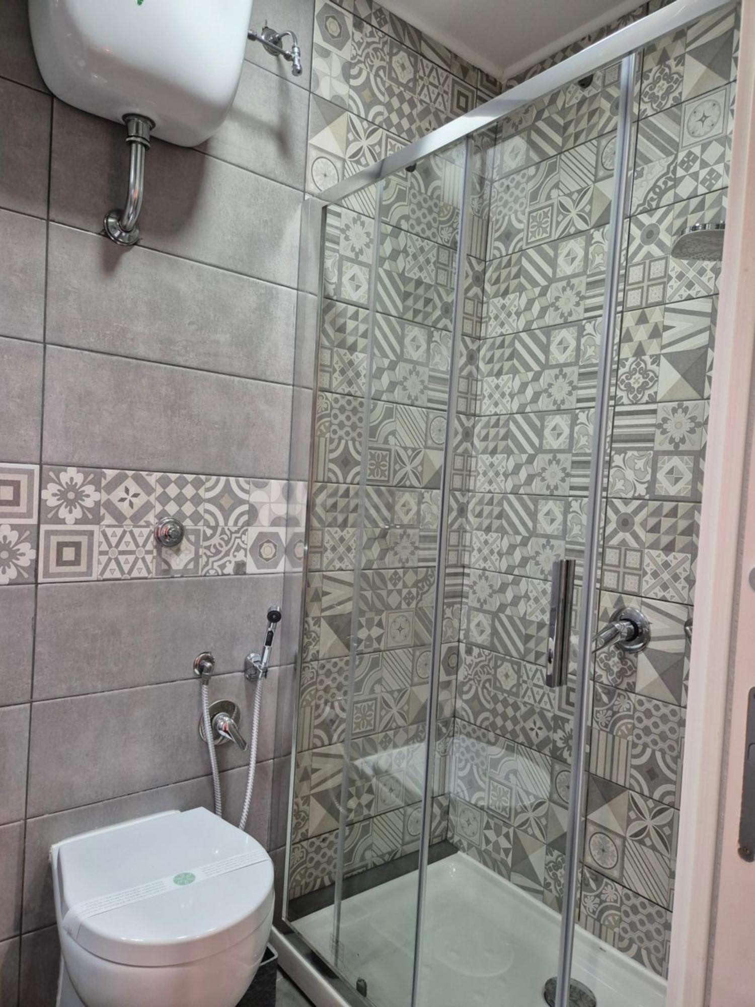 Clale Rooms نابولي المظهر الخارجي الصورة